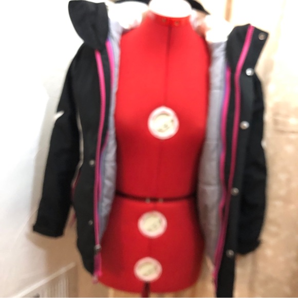 The North Face HyVent & Puffer Jacket. 2 in 1 Coat - Picture 7 of 11